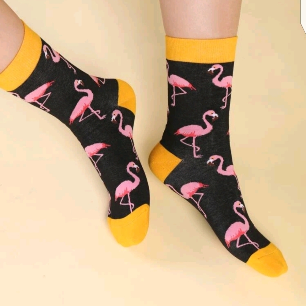 ✨3 FOR $28✨🆕BLACK FLAMINGO SOCKS - ADULT - Picture 2 of 5